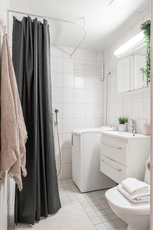 "Pieni Verka" - Homelike 1Br Apartment Next To Restaurants ตัมเปเร ภายนอก รูปภาพ